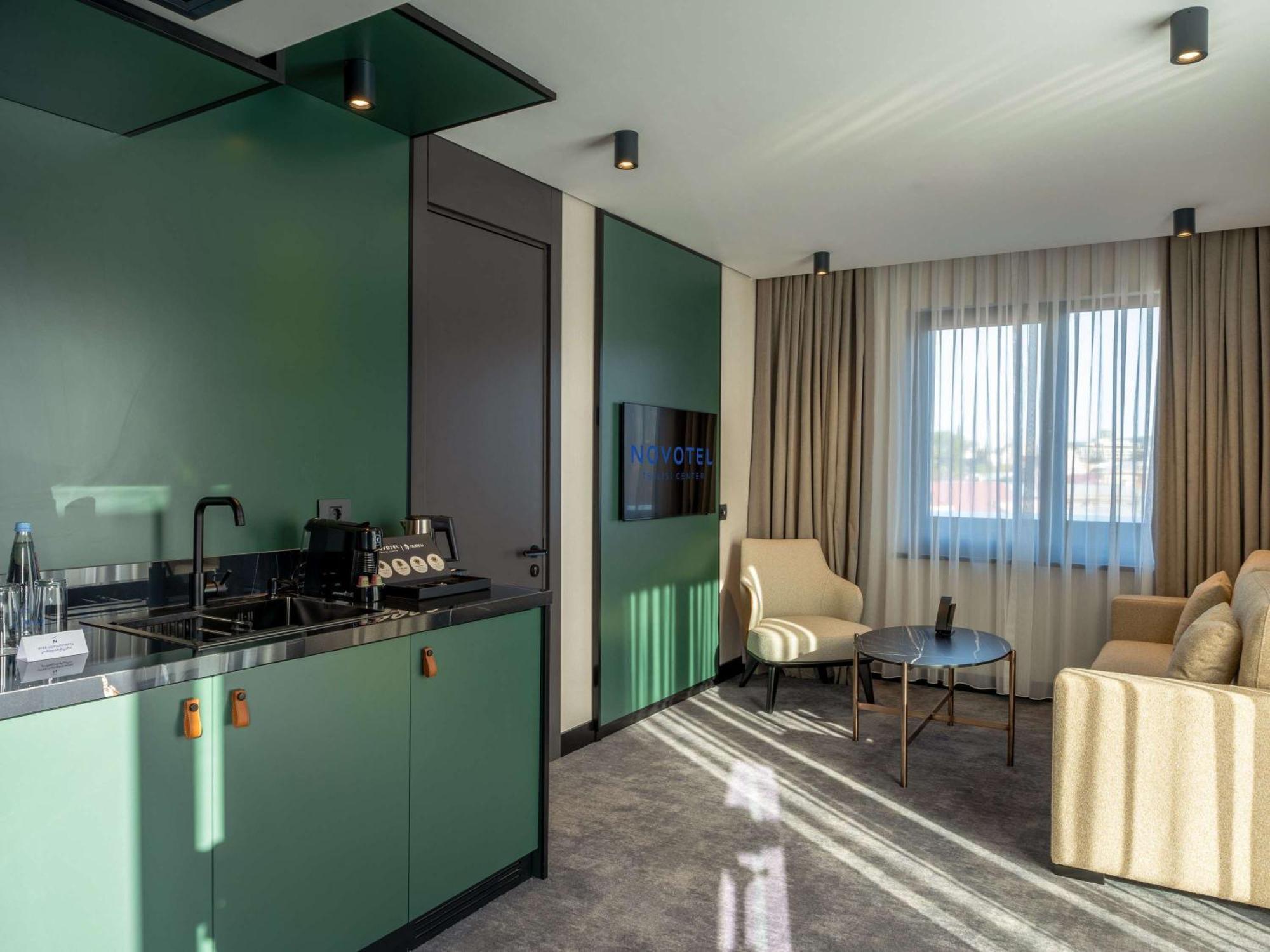 Novotel Tbilisi Center Extérieur photo