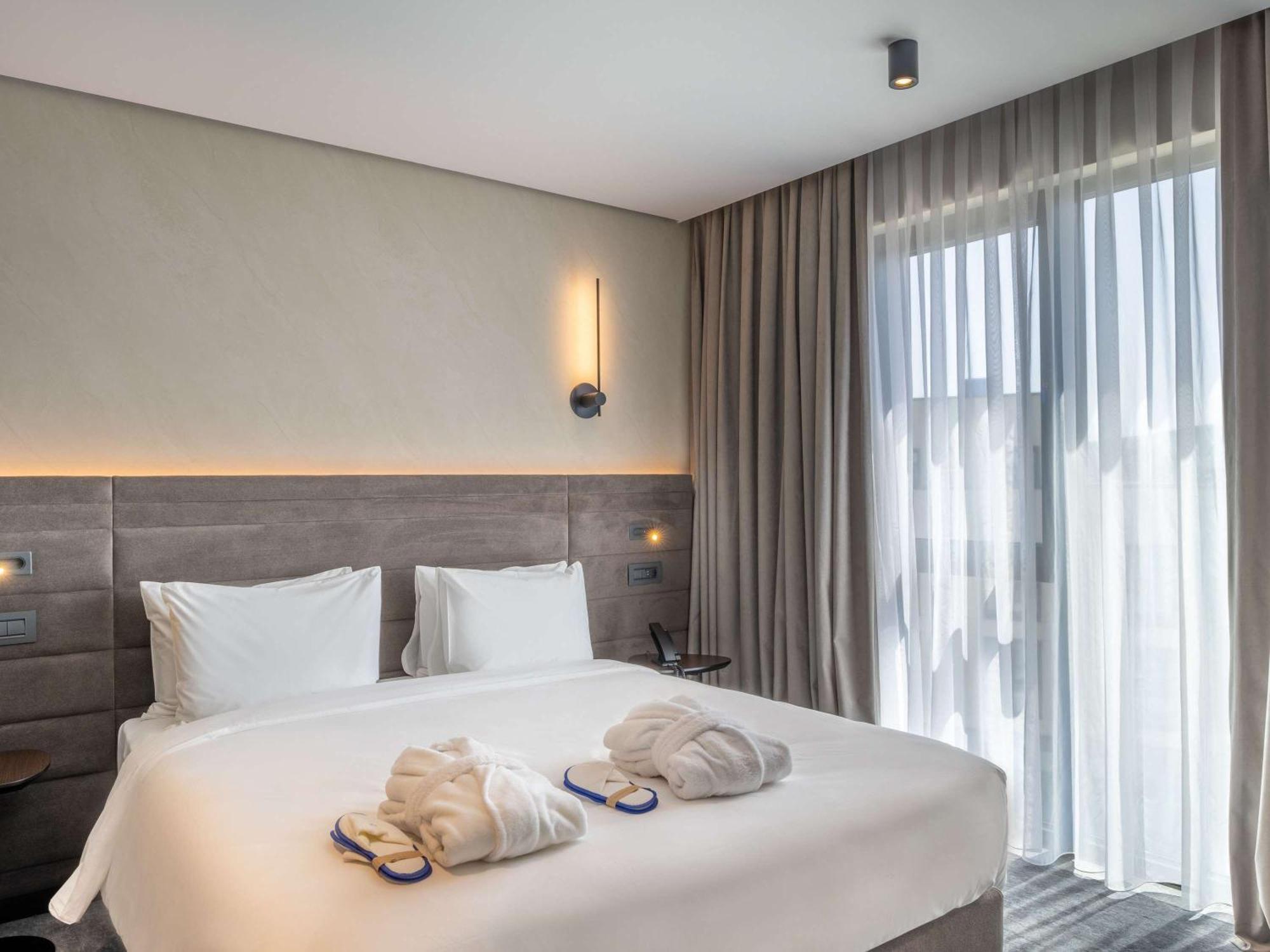 Novotel Tbilisi Center Extérieur photo